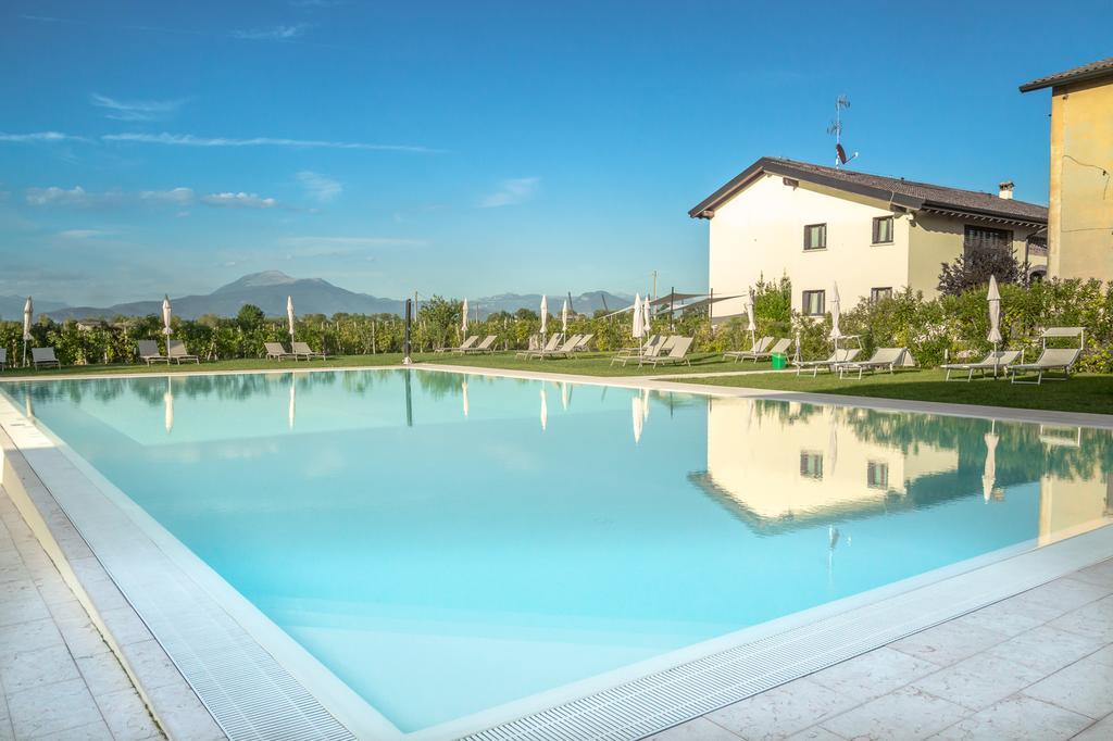 Вілла Cascina Borghetta Сірміоне Екстер'єр фото